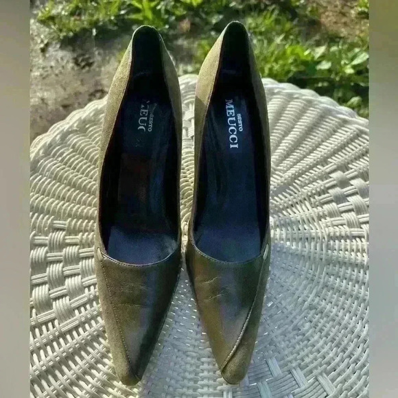 Sesto Meiccu green suede and leather pumps. Perfect for fall. Size 8 - Picture 3 of 14